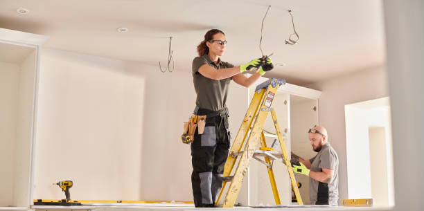 Best Affordable Emergency Electrician  in Holts Summit, MO