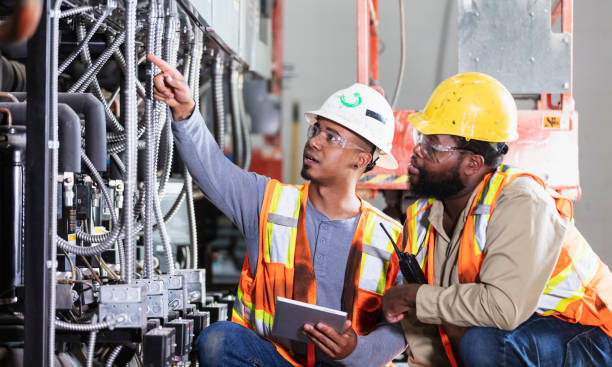 Best Licensed Electrician  in Holts Summit, MO